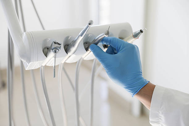 Professional Emergency Dentist technician working in Grayson County County, VA